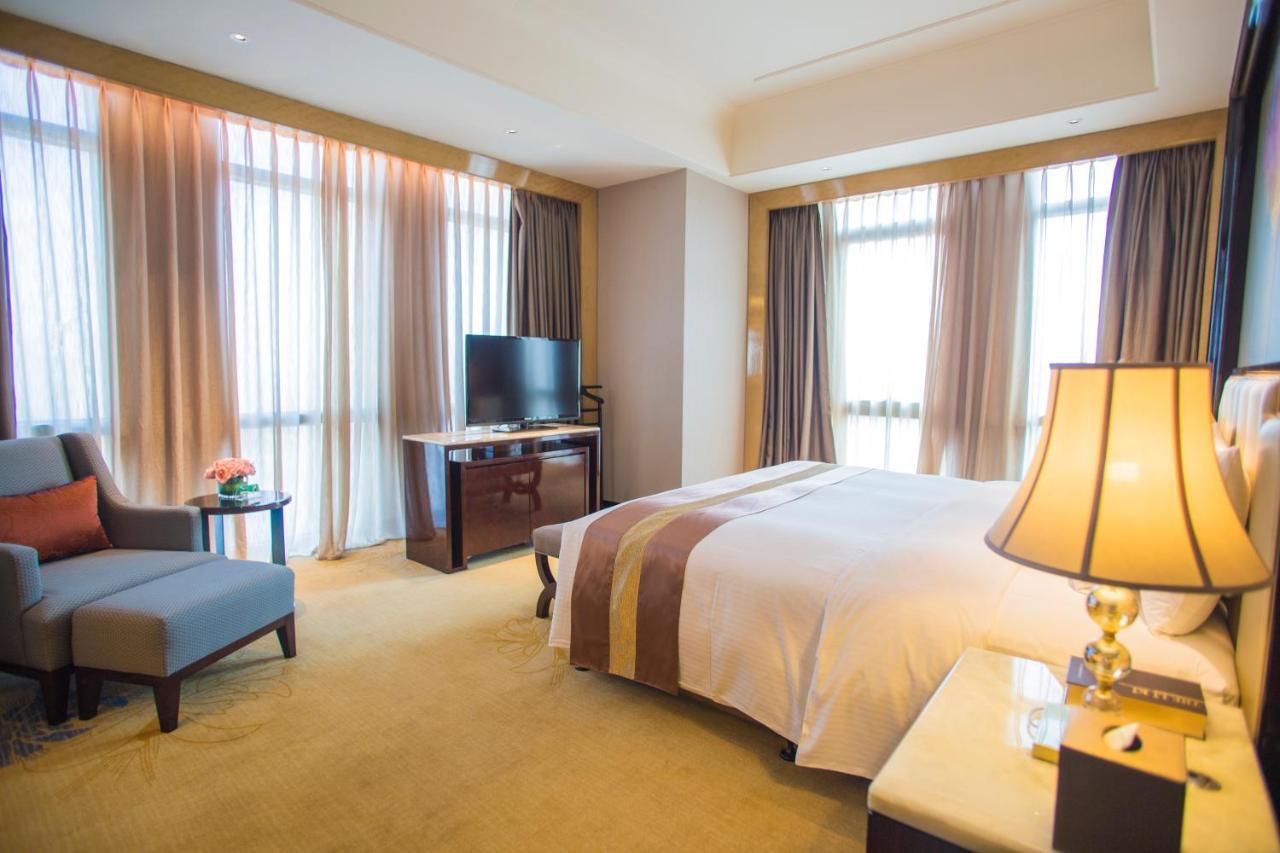 Wanda Vista Quanzhou Hotel Куанжоу Екстериор снимка